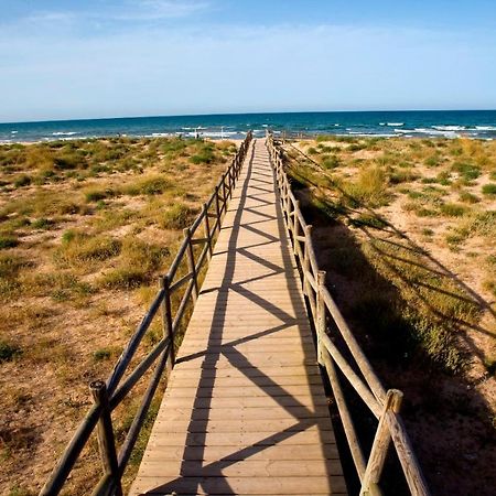 Universidad Del Mar - Alquiler Solo Familias Гандия Экстерьер фото