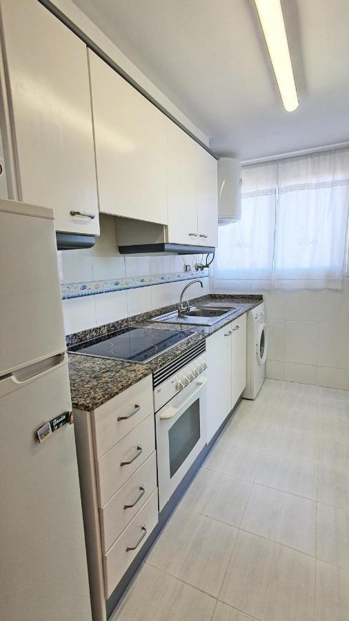 Universidad Del Mar - Alquiler Solo Familias Гандия Экстерьер фото